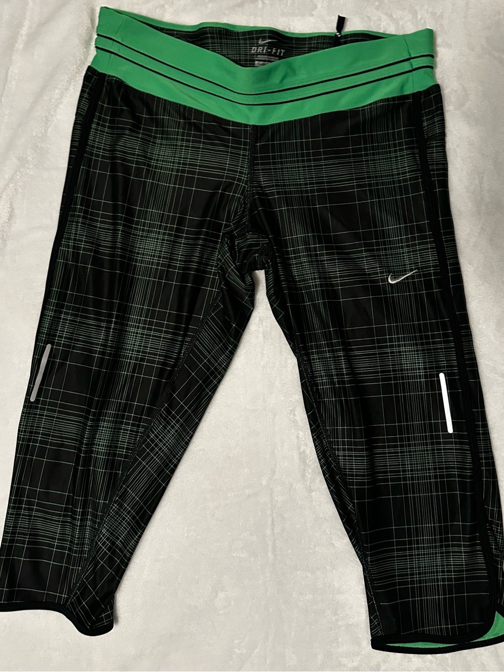 Large Nike Women’s Green & Black Dri-FIT Athletic Bottoms